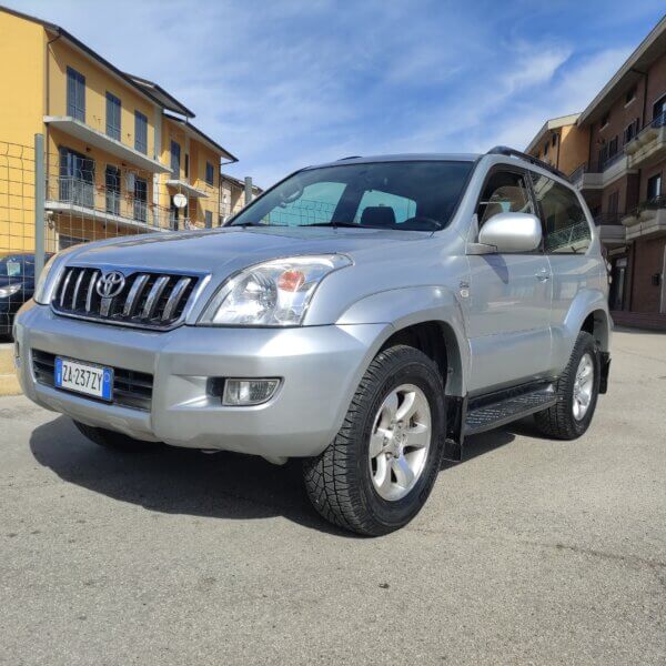 Toyota Land Cruiser KDJ 125 3.0 tdi - immagine 2