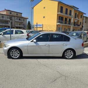 BMW 320 i Benzina / GPL