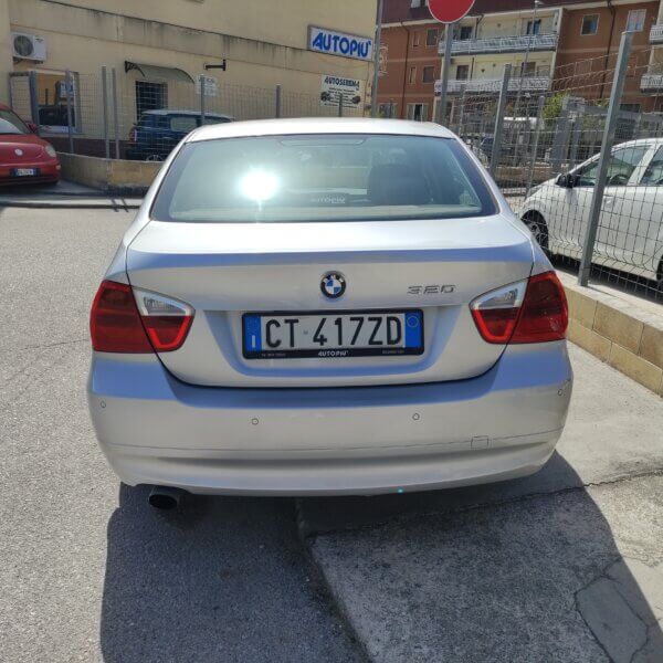 BMW 320 i Benzina / GPL - immagine 4