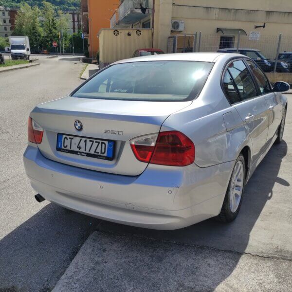 BMW 320 i Benzina / GPL - immagine 5