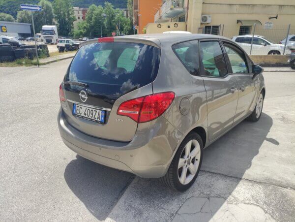 Opel Meriva 1.3 CDTI ecoFLEX Cosmo - immagine 3