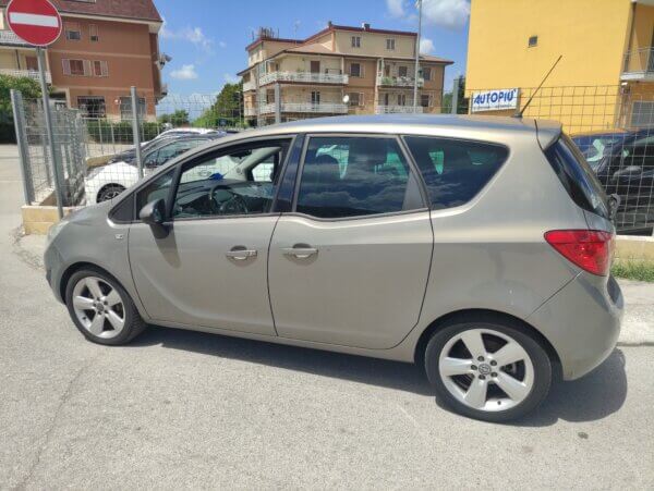 Opel Meriva 1.3 CDTI ecoFLEX Cosmo - immagine 5