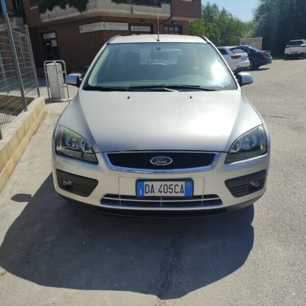 Ford Focus C-Max Focus 1.6 TDCi (90CV) S.W. - immagine 3
