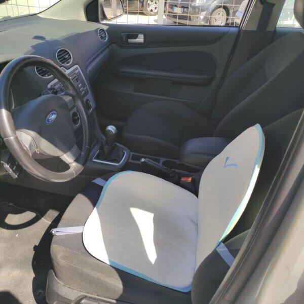 Ford Focus C-Max Focus 1.6 TDCi (90CV) S.W. - immagine 8