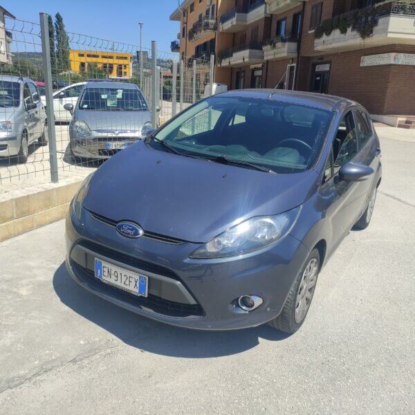 Ford Fiesta 1.2 16V 82CV 5p. Titanium Bs. "GPL" - immagine 2