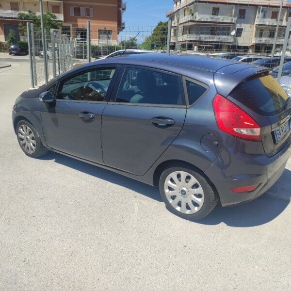 Ford Fiesta 1.2 16V 82CV 5p. Titanium Bs. "GPL" - immagine 5