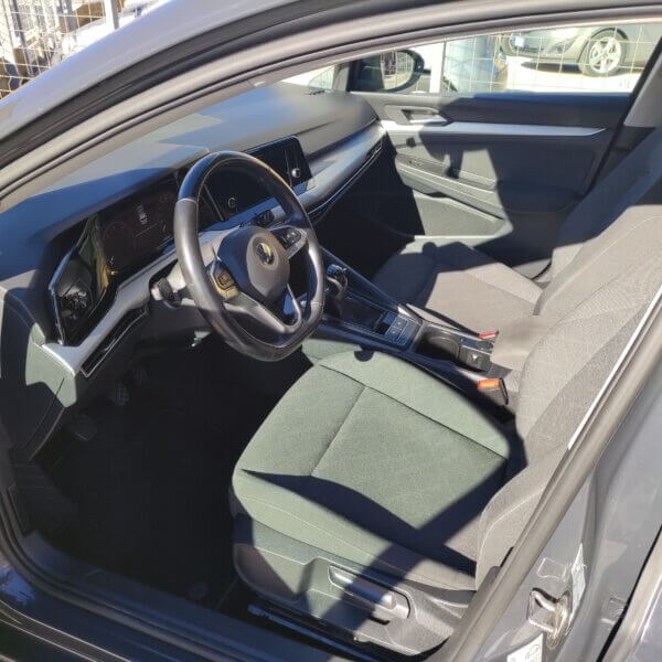Volkswagen Golf 8 2.0 TDI SCR Style - immagine 9