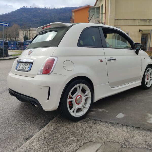Abarth 500 C 1.4 Turbo T-Jet - immagine 3