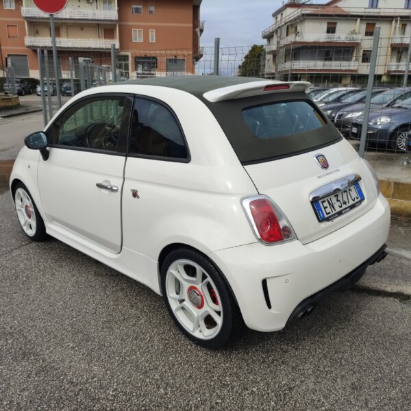 Abarth 500 C 1.4 Turbo T-Jet - immagine 5