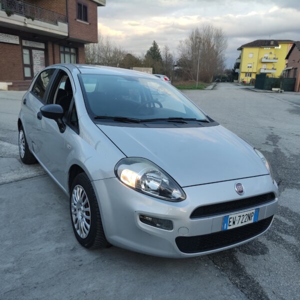 Fiat Punto 1.3 MJT II 75 CV 5 porte Street - immagine 6