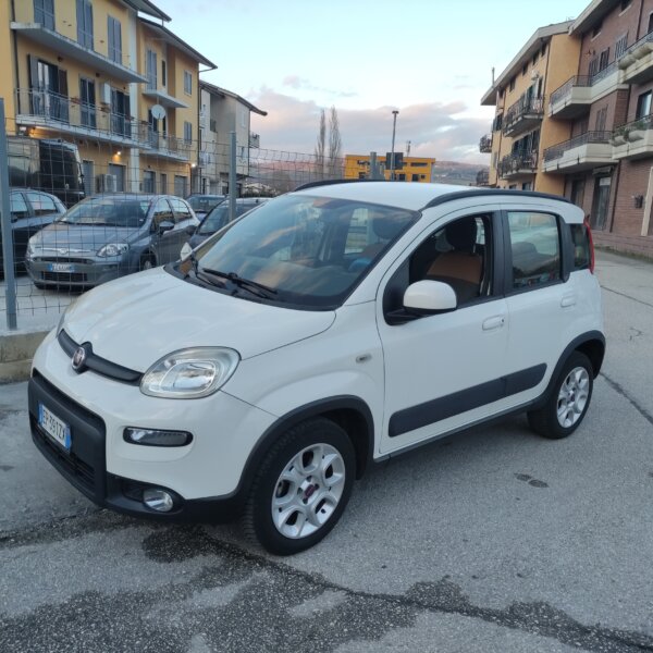 Fiat Panda 0.9 TwinAir Turbo Natural Power Lounge - immagine 2