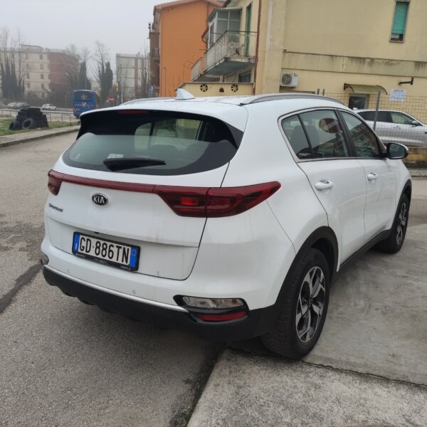 Kia Sportage 1.6 ECOGPL 2WD Style - immagine 5