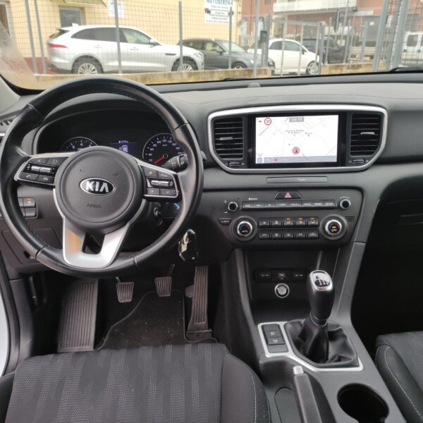 Kia Sportage 1.6 ECOGPL 2WD Style - immagine 8