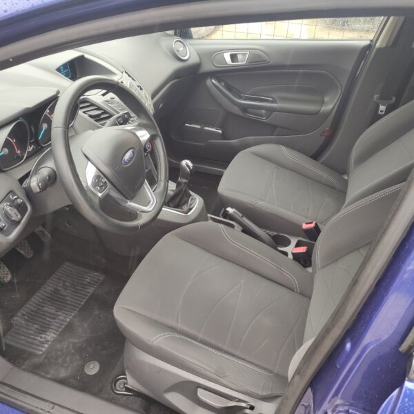 Ford Fiesta 1.5 TDCi 75CV 5 porte Business - immagine 5