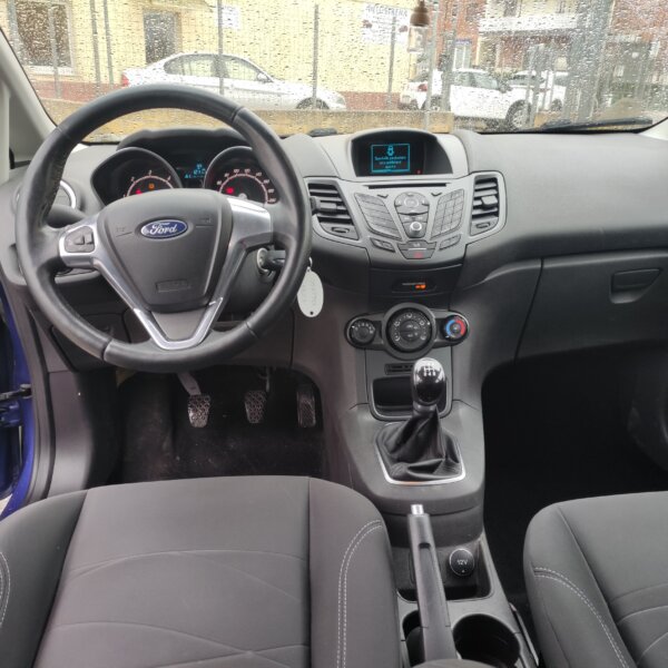 Ford Fiesta 1.5 TDCi 75CV 5 porte Business - immagine 6