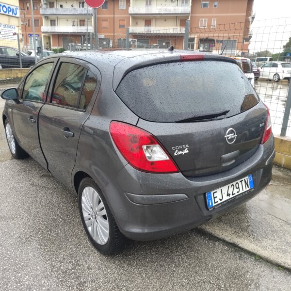 Opel Corsa 1.2 85CV 5 porte GPL-TECH Club - immagine 4