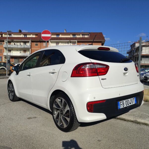 Kia Rio 1.4 CRDi 5p. Cool - immagine 4