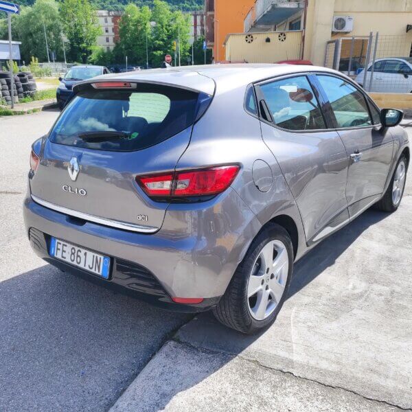Renault Clio dCi 8V 75CV Start&Stop 5 porte Energy - immagine 2